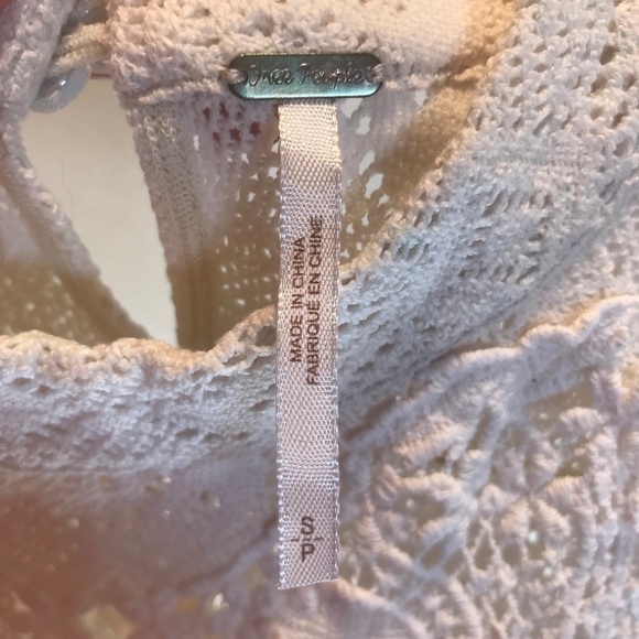 Free People Crochet Lace Keyhole Back Cropped Tank - Picture 4 of 8